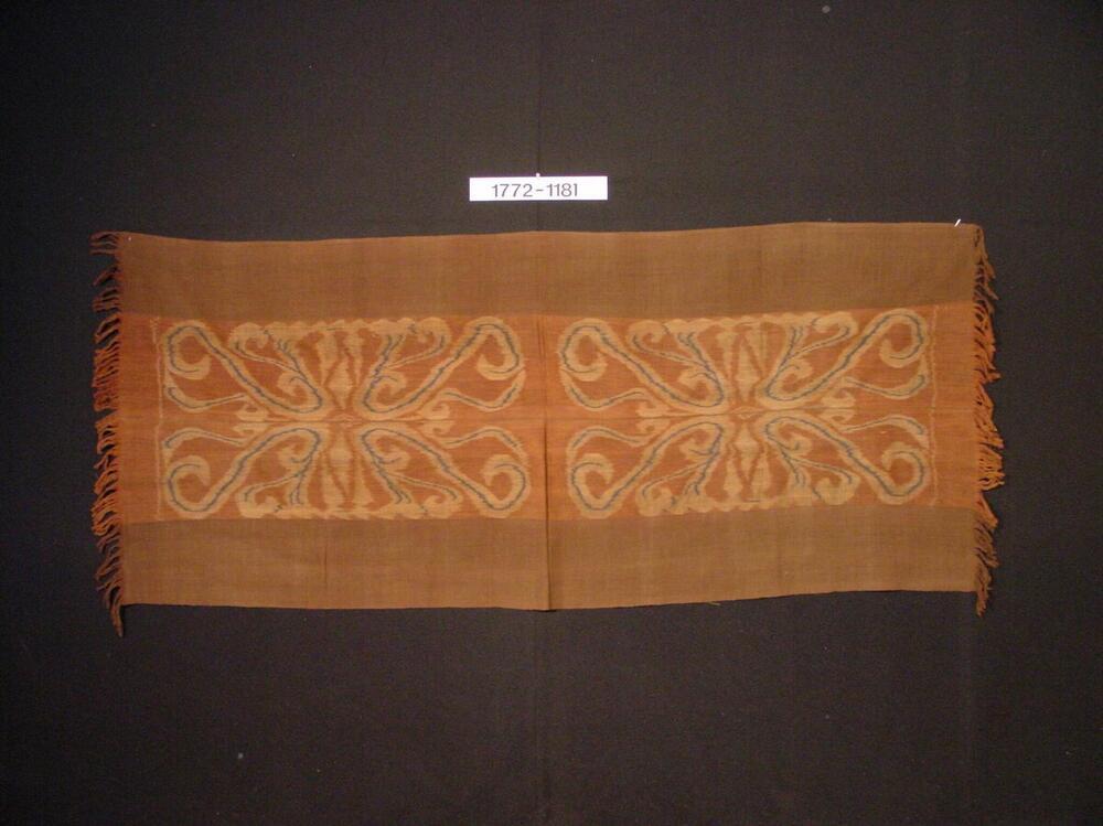 Katoenen weefsel met ornament in scheringikat