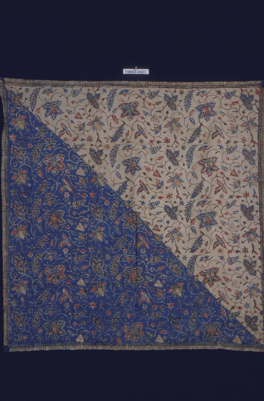 Katoenen hoofddoek voor man met verschillend gekleurde helften en florale motieven