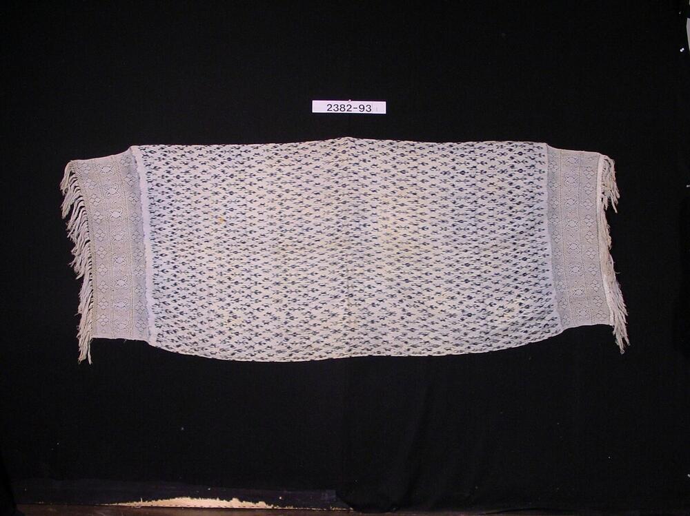 Katoenen schouderdoek met ornament in scheringikat