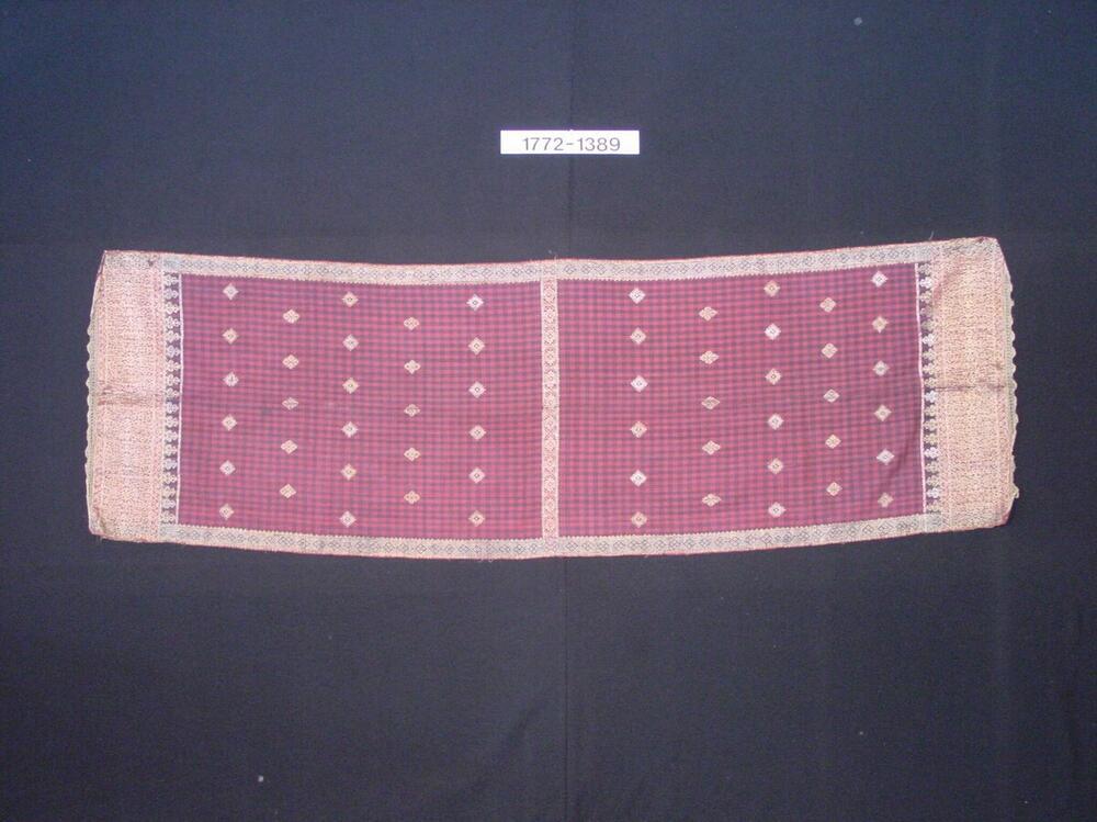 Geruite schouderdoek, van katoen en zijde met ornament van ingeweven gouddraad