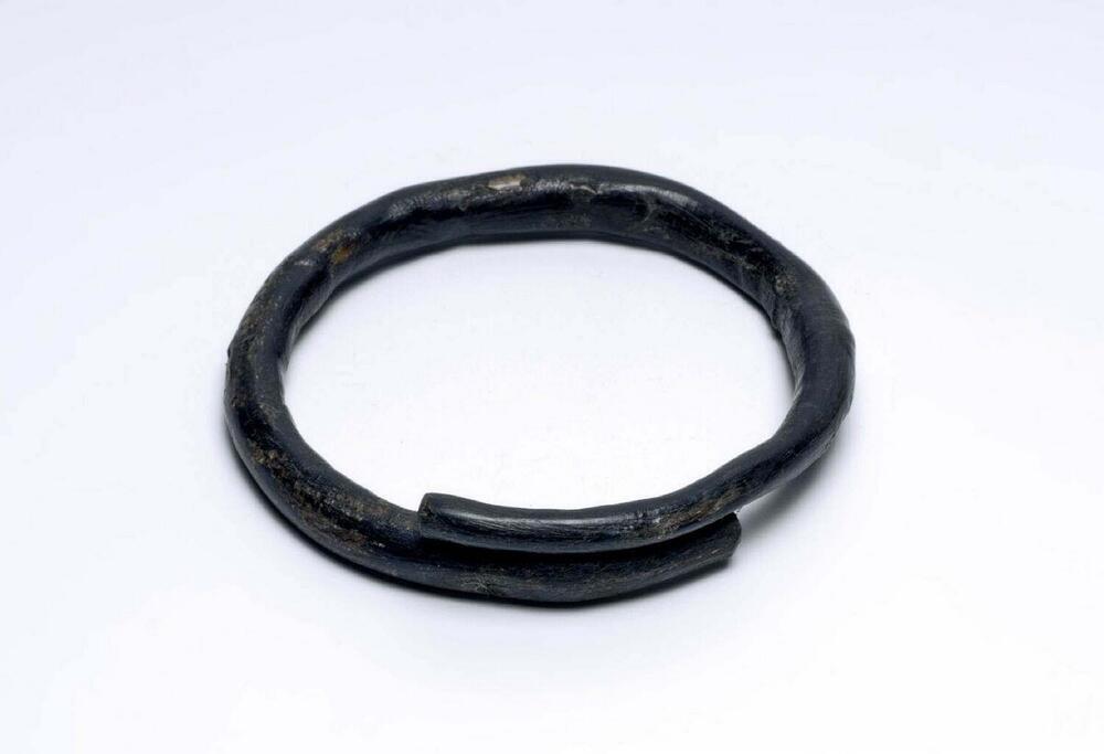 Polsring van koraal