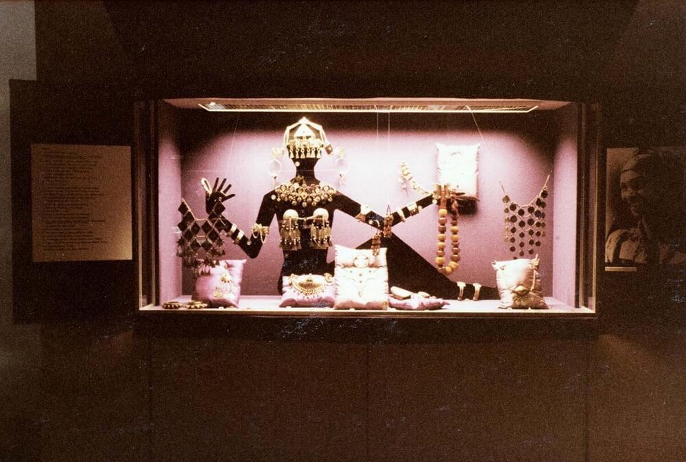 Tentoonstelling 'Sieraden uit de wereld van de Islam' in het Tropenmuseum