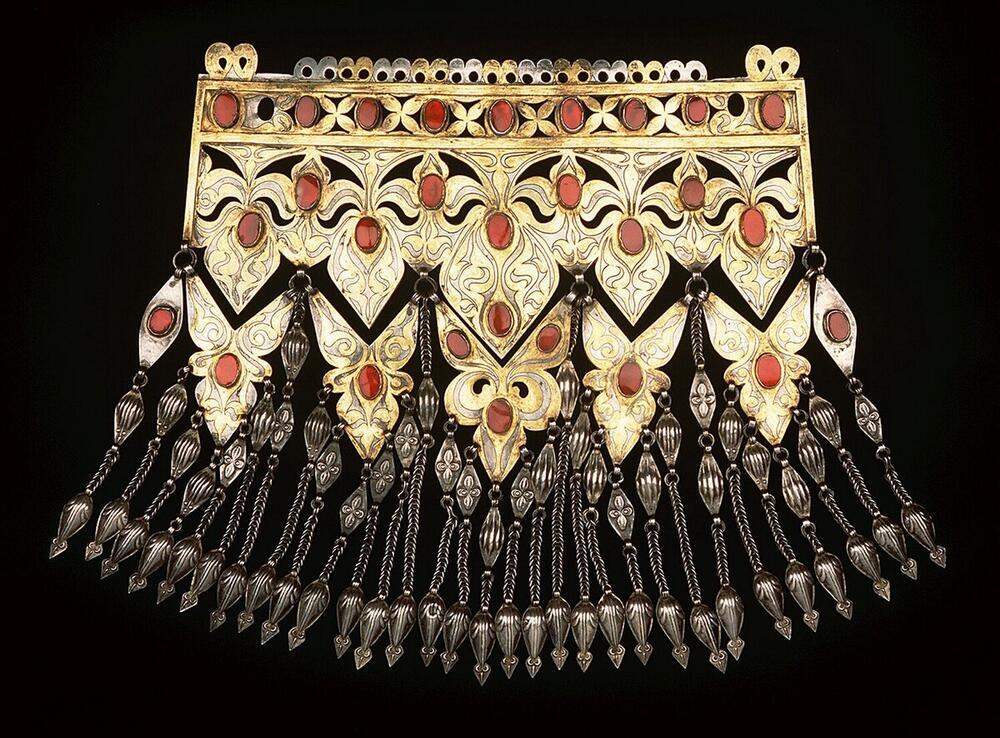 Necklet
