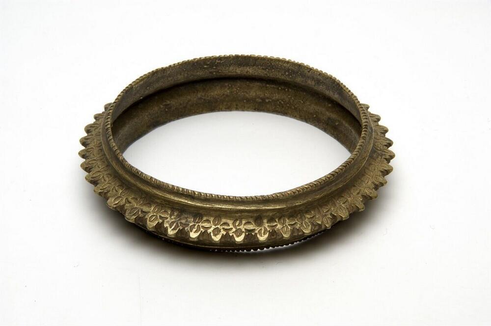 Messing bovenarmring