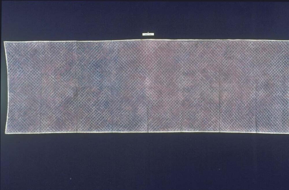 Schouderdoek met geometrische motieven