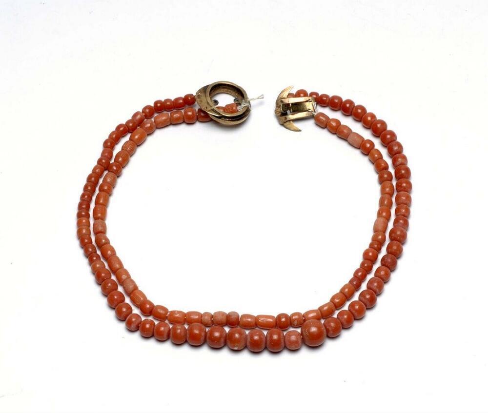 Bloedkoralen armband met gouden sluiting