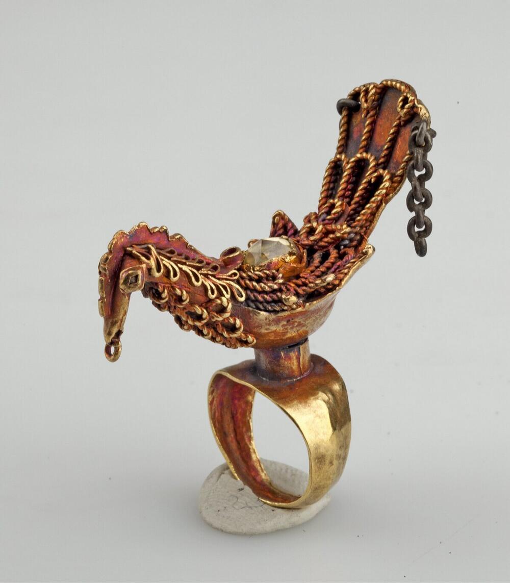 Finger ring