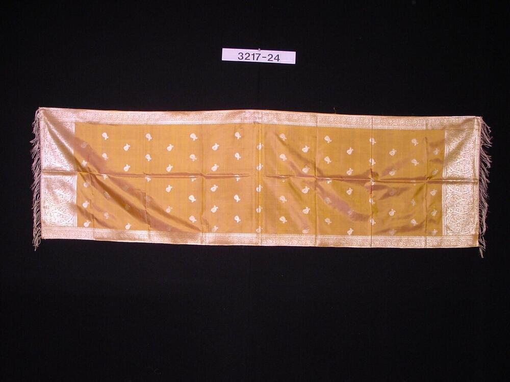 Zijden schouderdoek met gouddraad