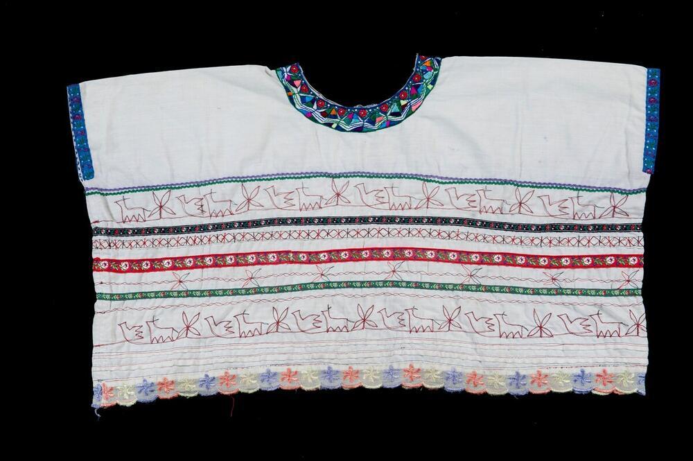 Witte huipil