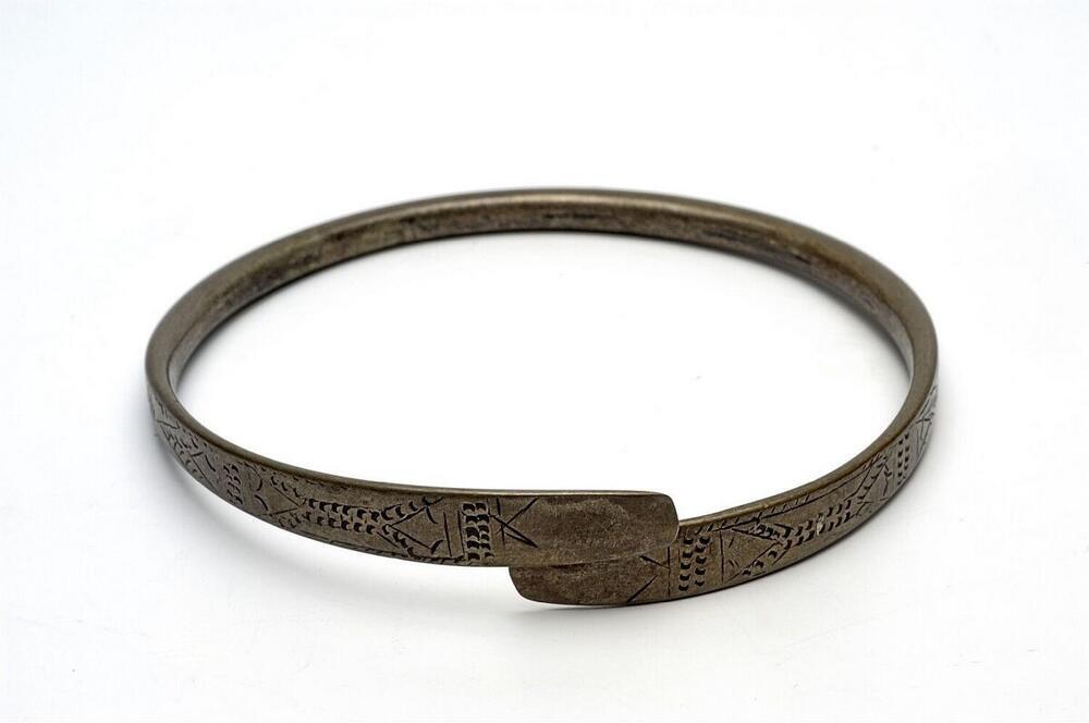 Bracelet (silver)