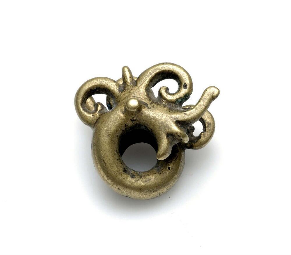 Messing oorring voor mannen