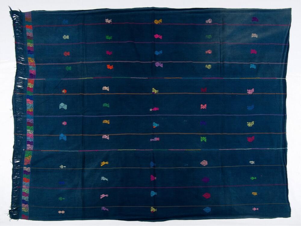 Donkerblauwe draagdoek met vogel- en plantmotieven