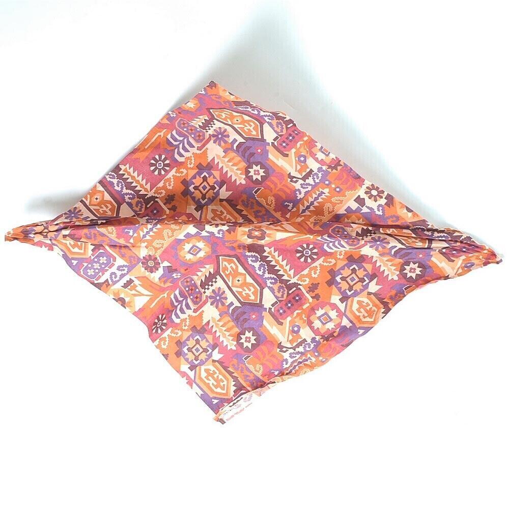 Katoenen hoofddoek, onderdeel van kotomisi ensemble