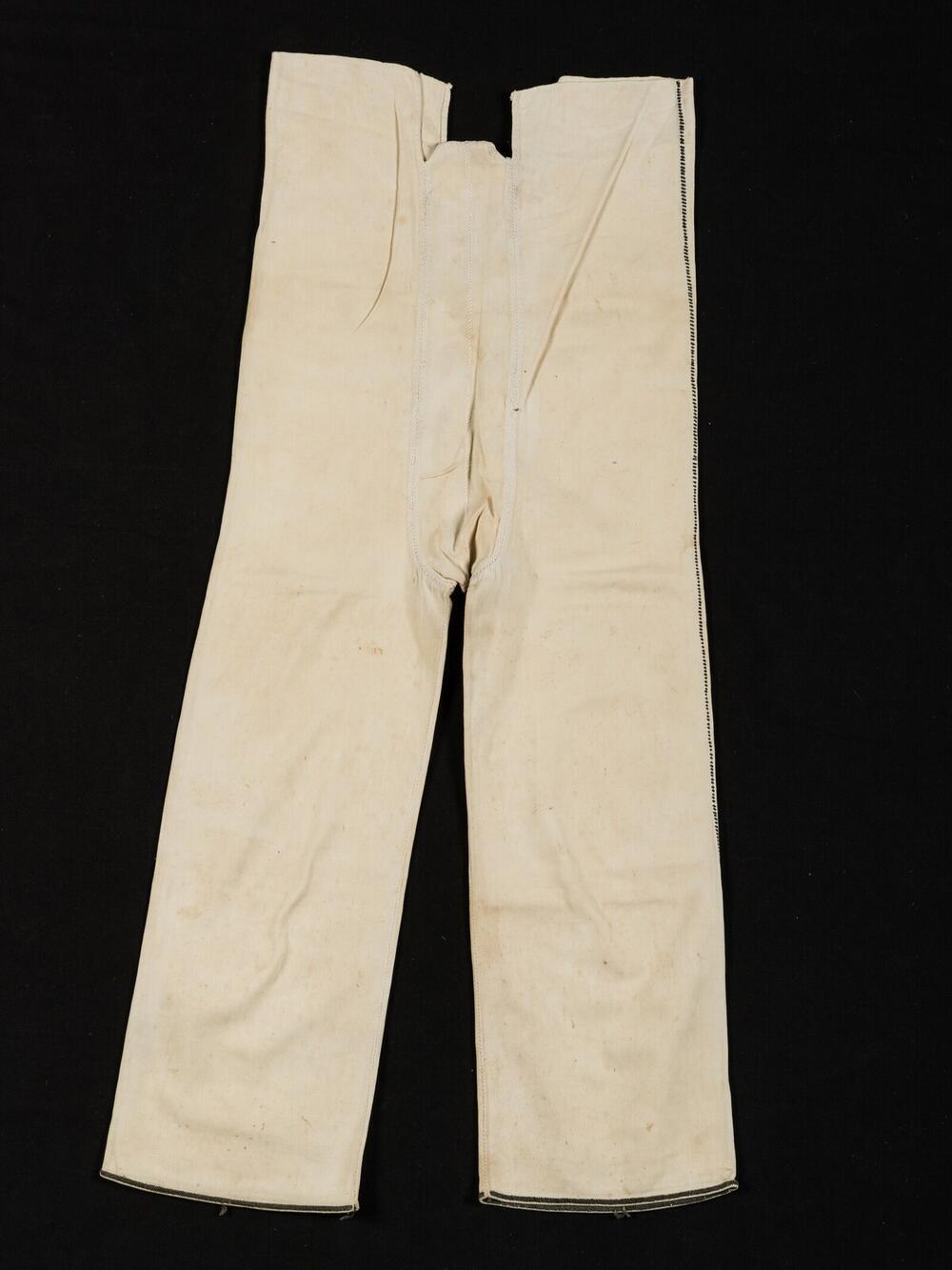 Witte broek zonder versieringen