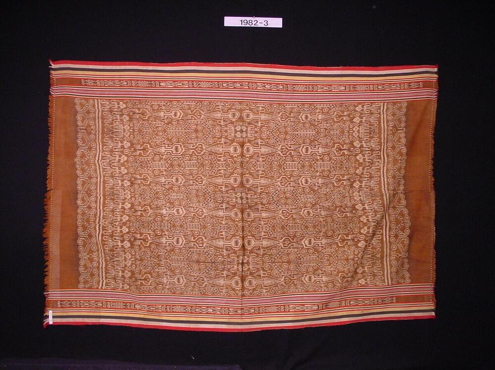 Schouderdoek met mensfiguren in scheringikat
