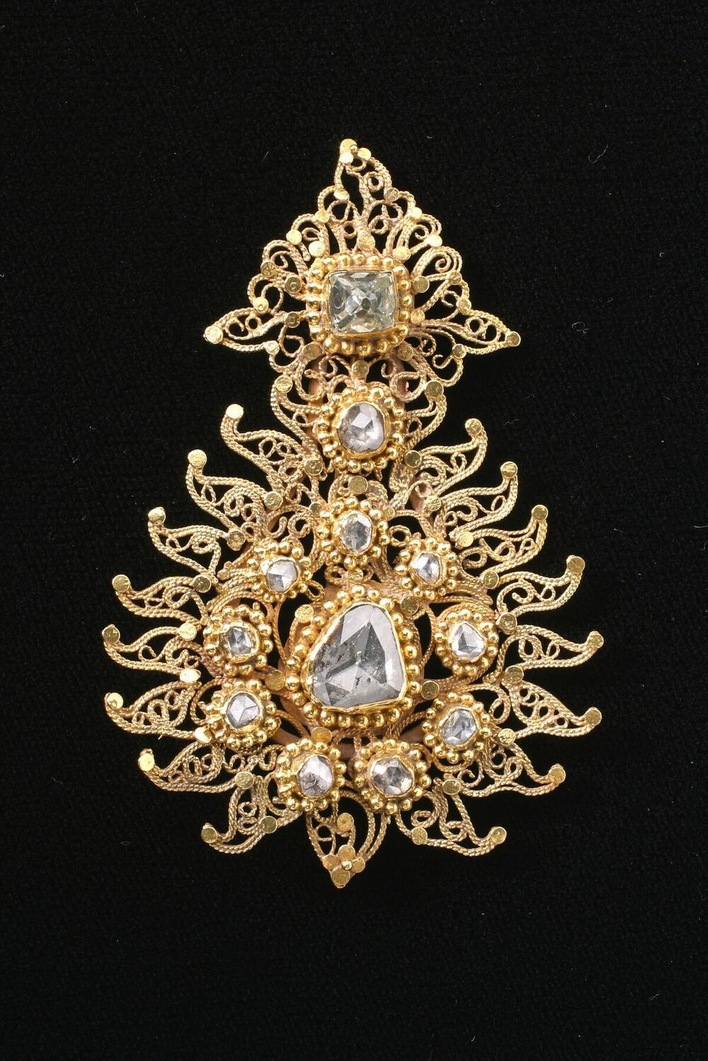 Brooch