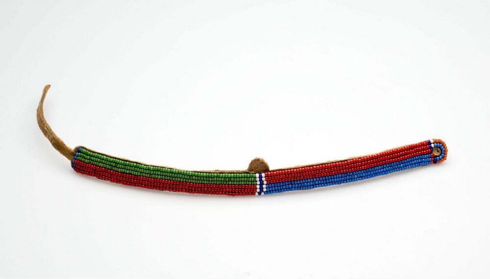 Leren armband met kralenversiering