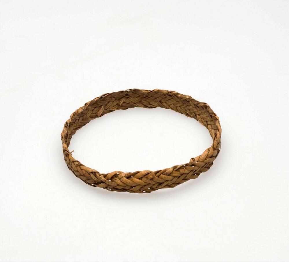 Armband van gevlochten rotan