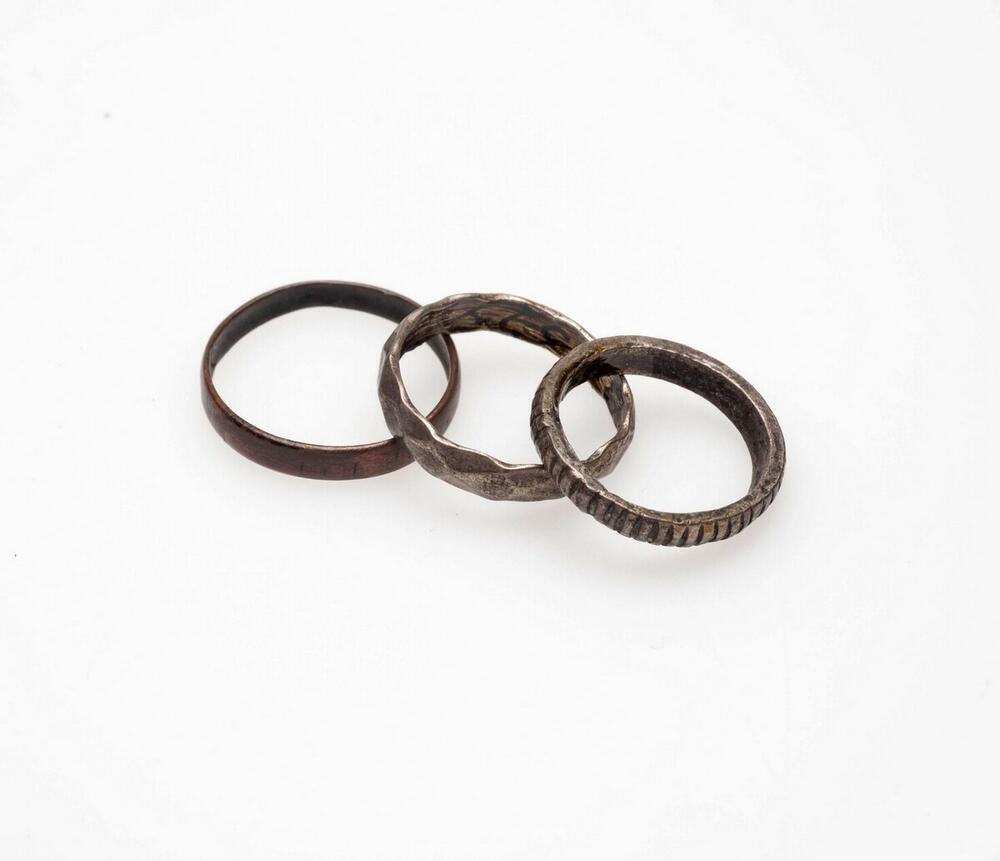 Drie ringen voor een jong meisje