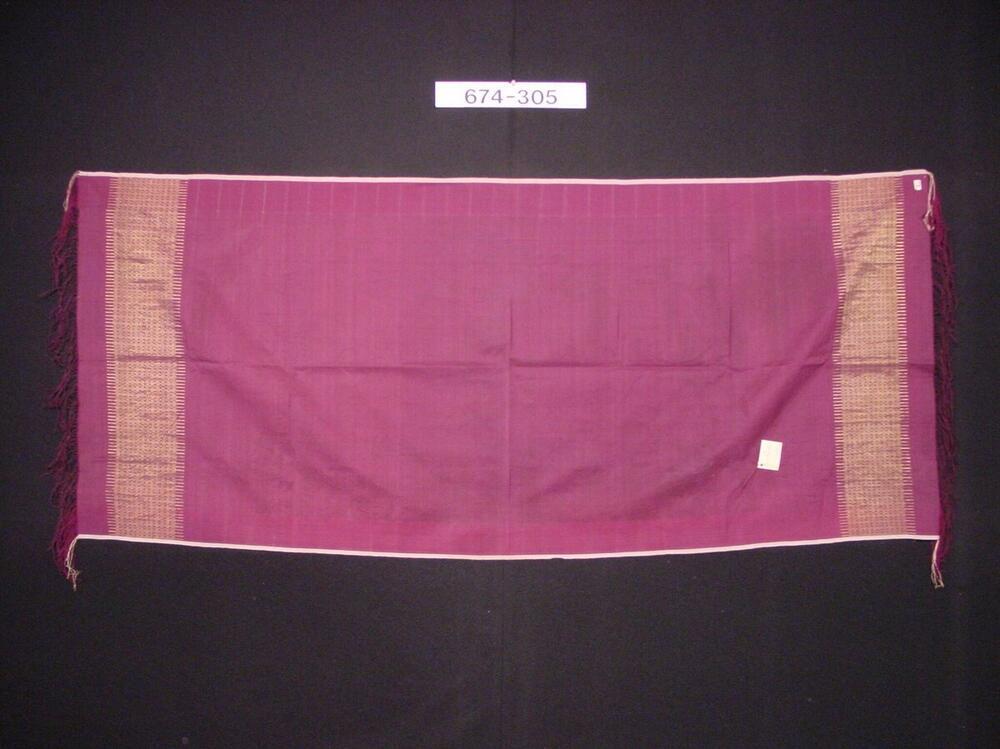 Zijden heupdoek met ornament van gouddraad
