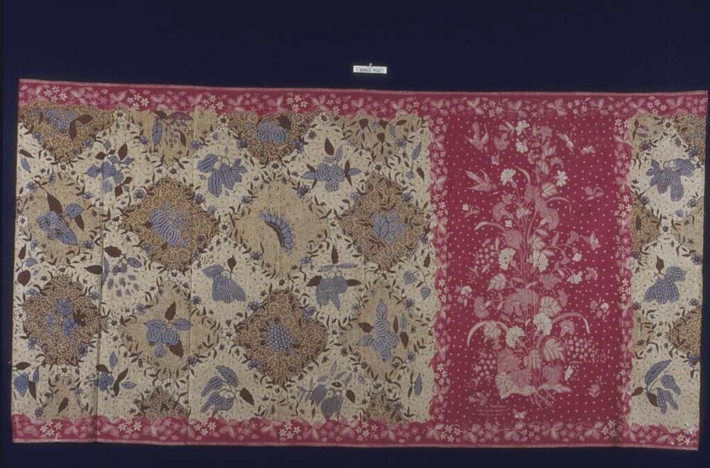 Kokerrok door ... met vrije vorm van patchwork met vruchten en daarnaast een boeket, vogels en…