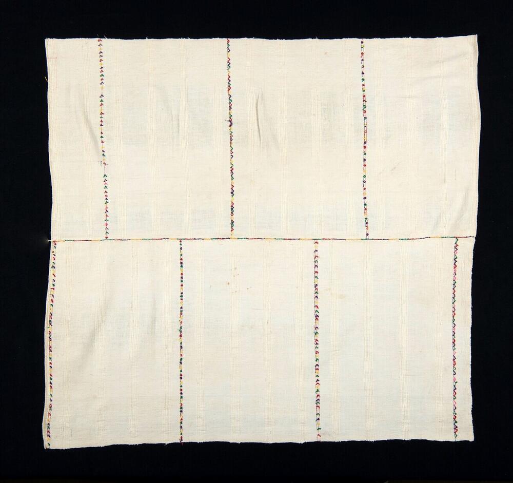 Head and shoulder covering (Huipil de tapar)