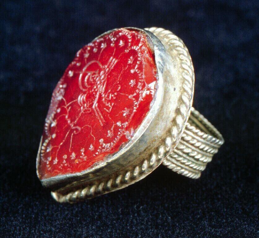 Zilveren ring met tughra-inscriptie