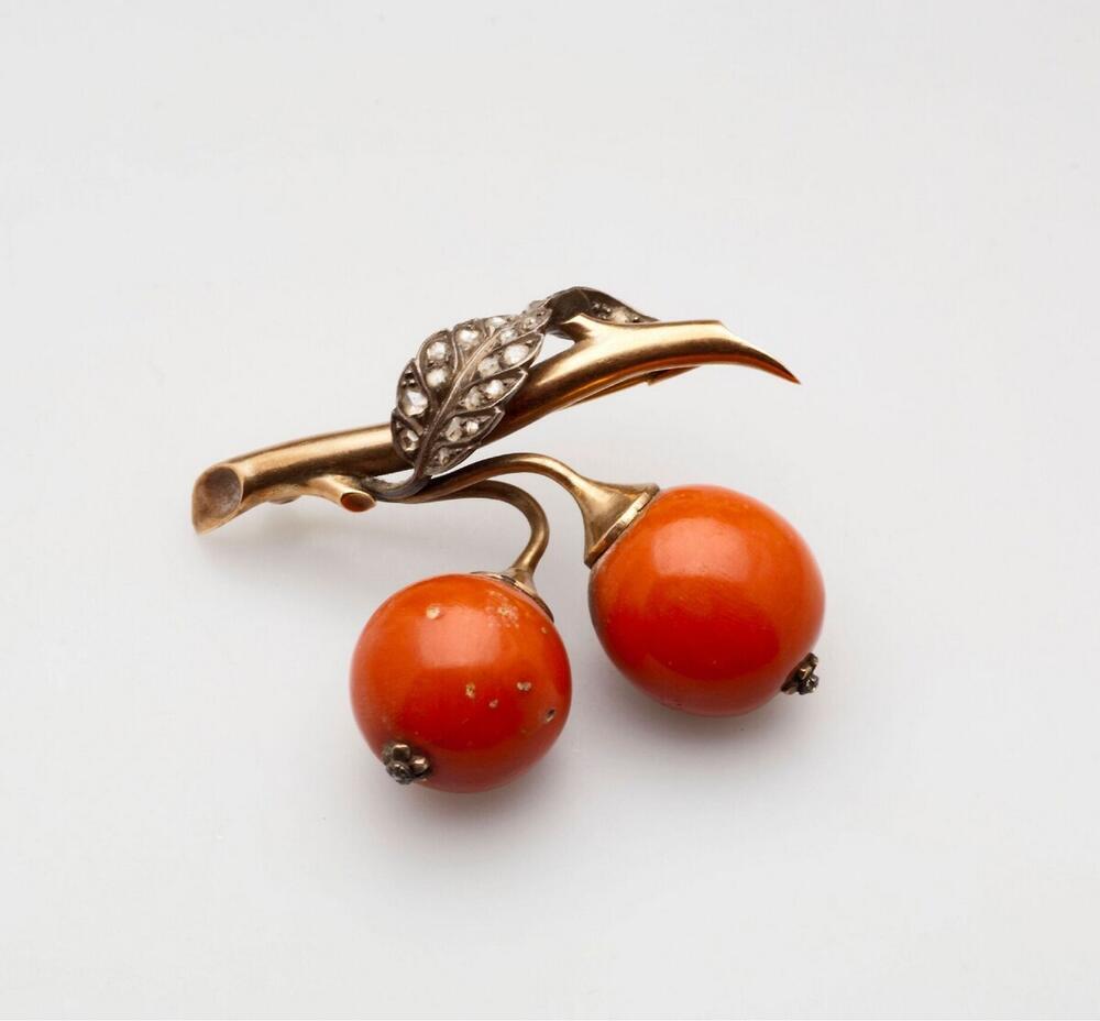 Broche