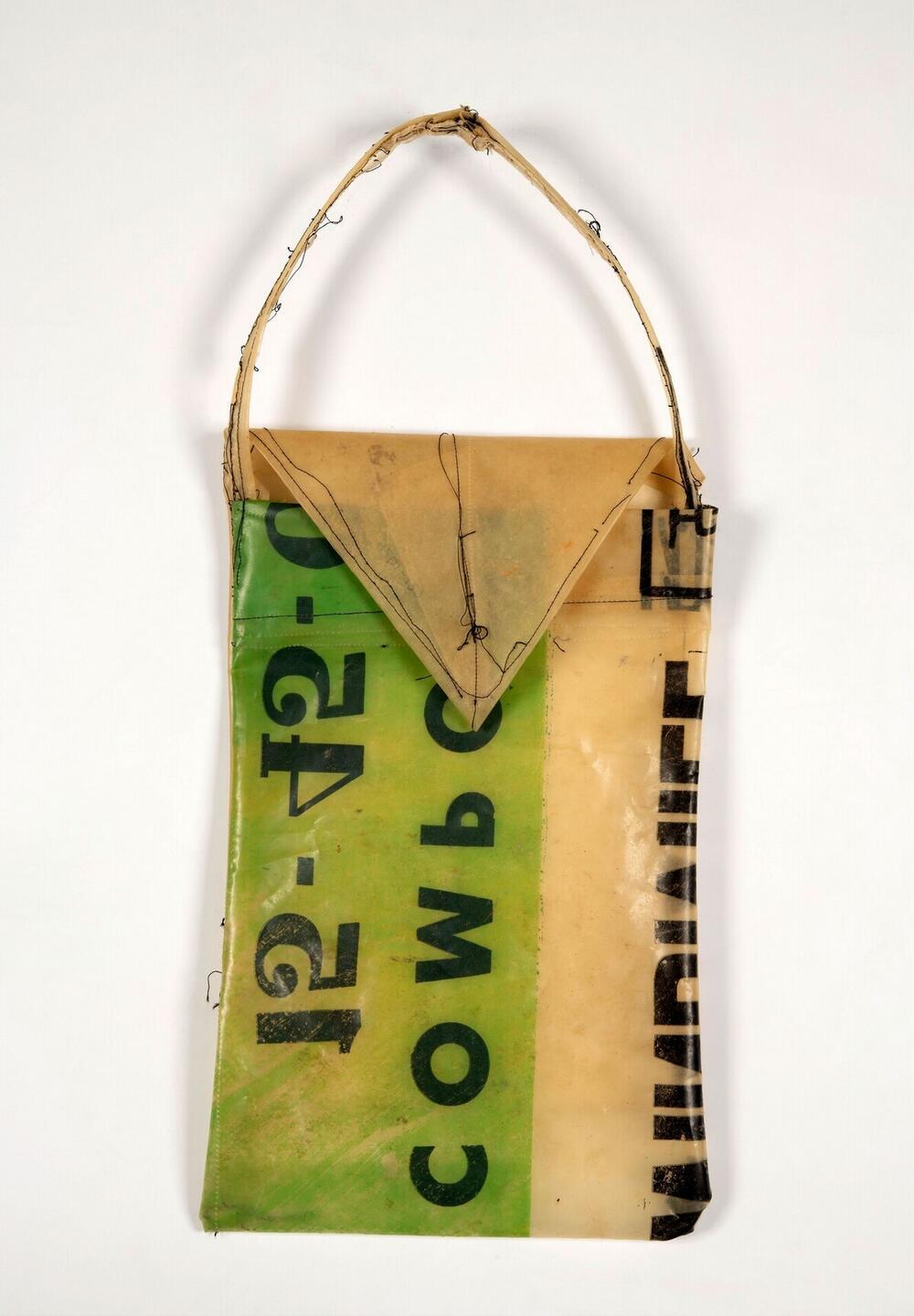 Plastic handtas, tweede gebruik