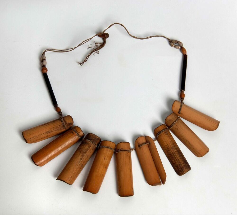 Decoration for someone who had succesfully participated in the ritual practice of taking trophy…