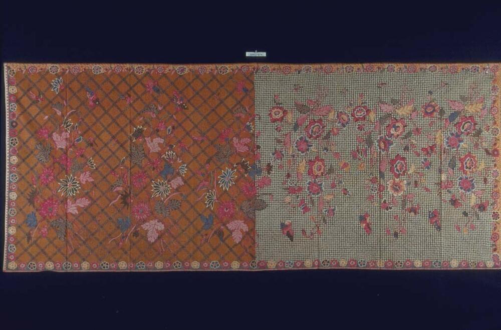 Wikkelrok met bloemen, vlinders, vogels op verschillende geometrische achtergronden