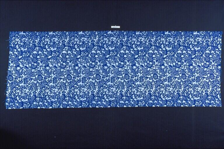 Katoenen gebatikte doek