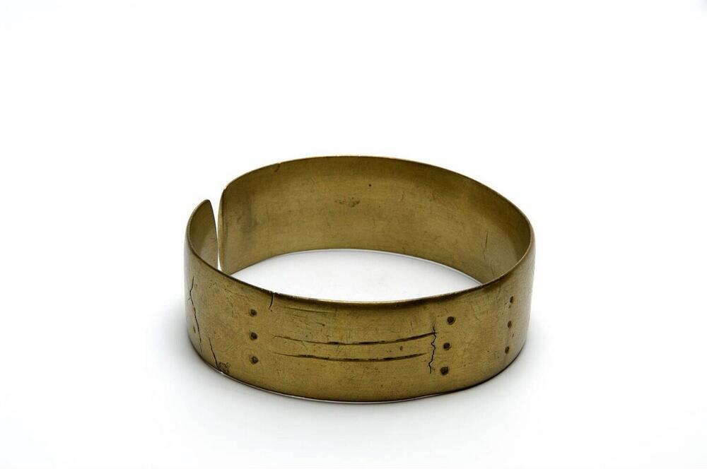 Armband van geelkoper