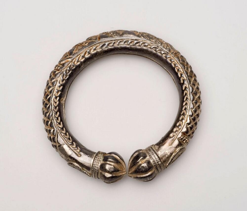 Zilveren holle armband