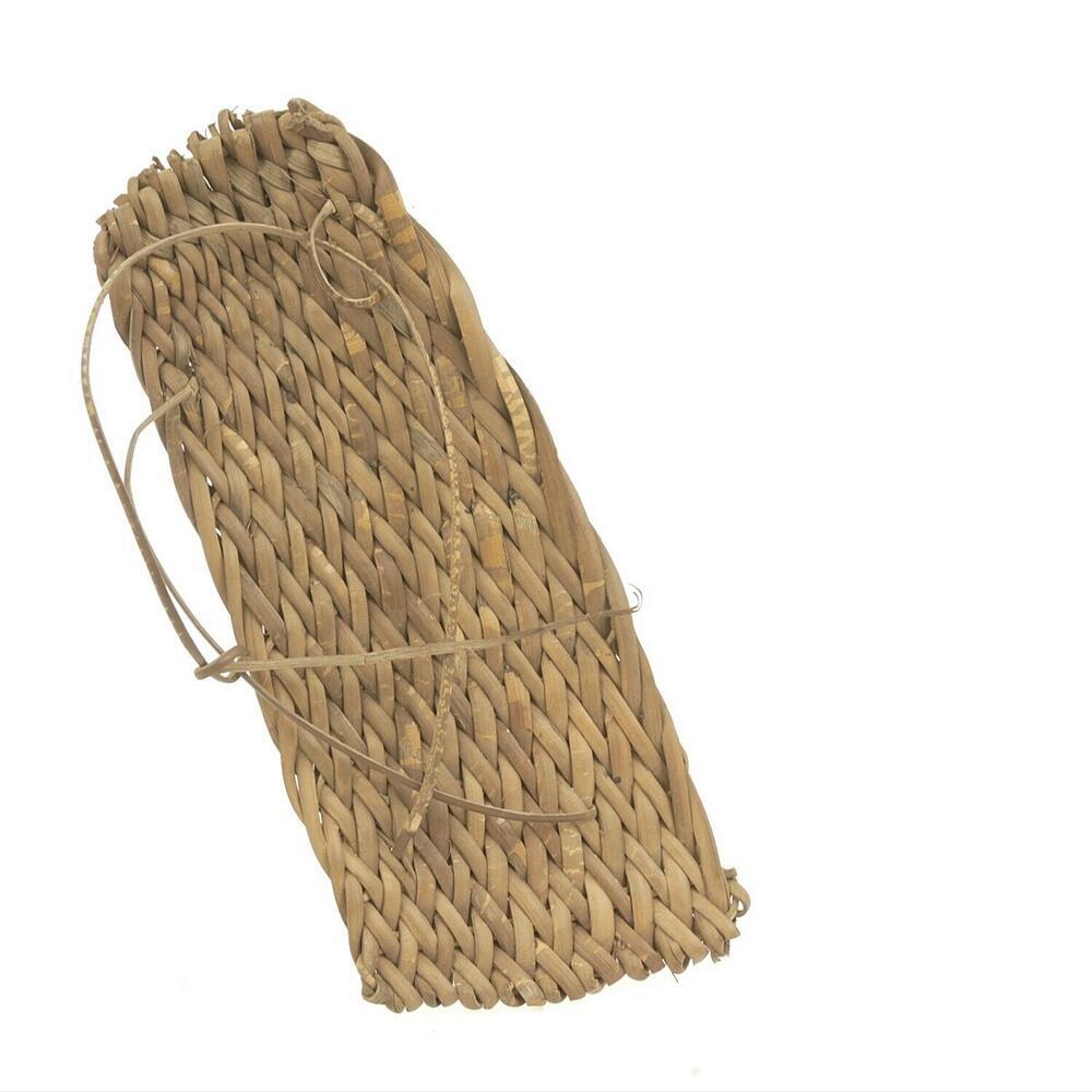 Sandaal van gevlochten rotan