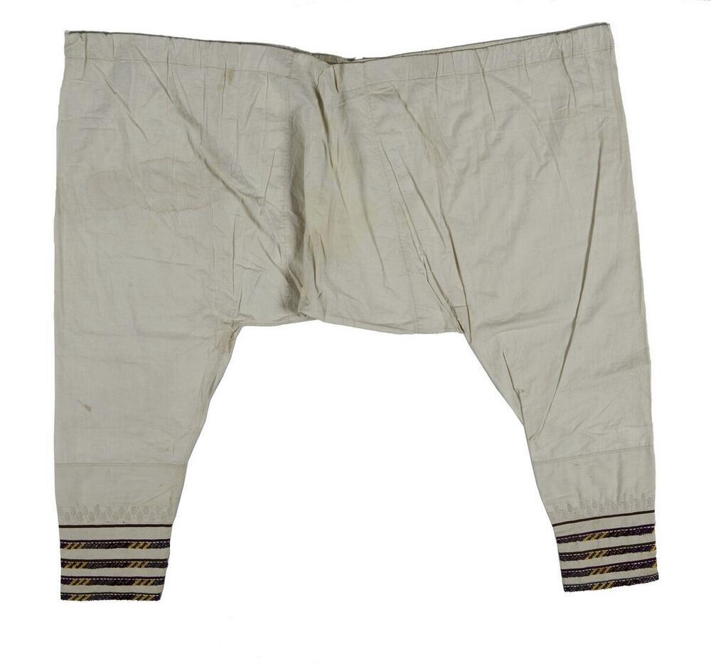 Katoenen broek met borduurwerk versierd