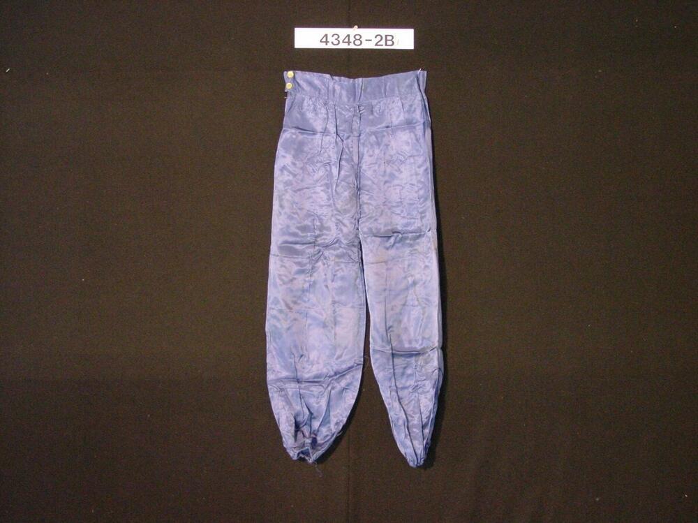 Broek, onderdeel van een danskostuum voor mannen