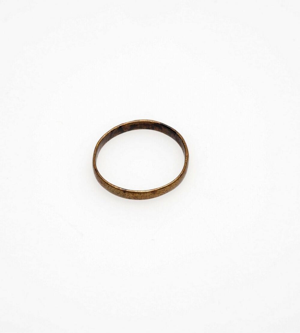 Ring voor een jong meisje