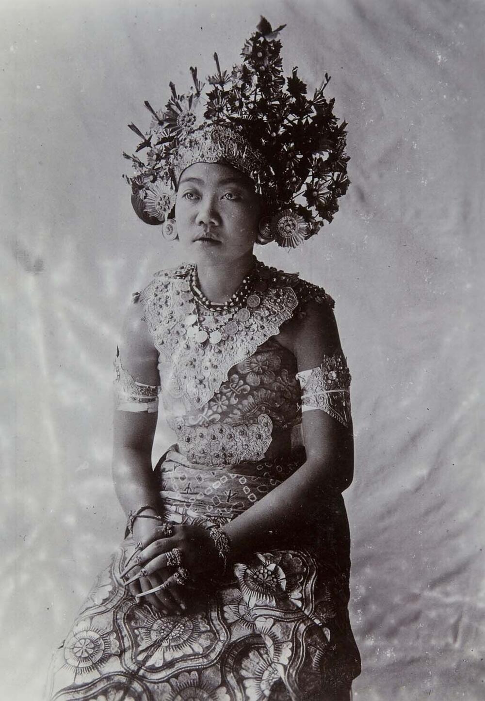 Portret van een Balinese danseres