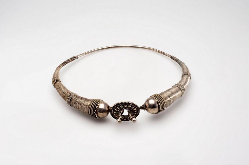 Zilveren halsband