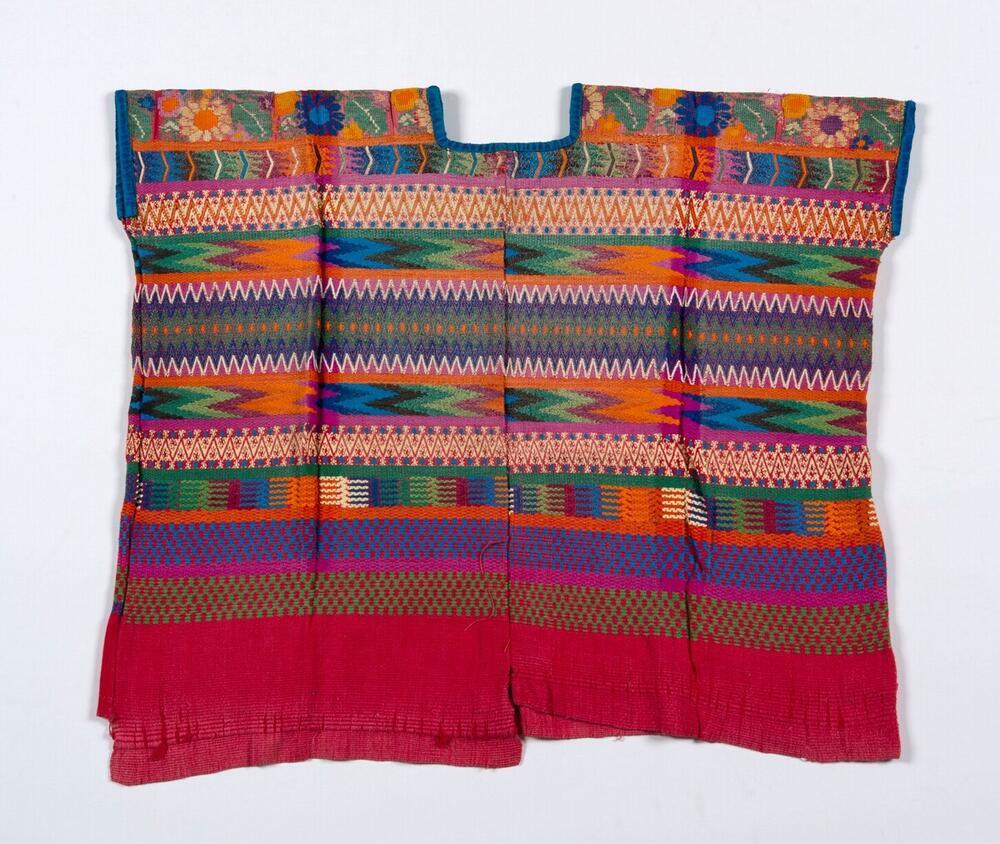 Huipil met geometrische motieven