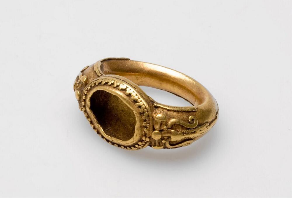 Massief gouden zegelring