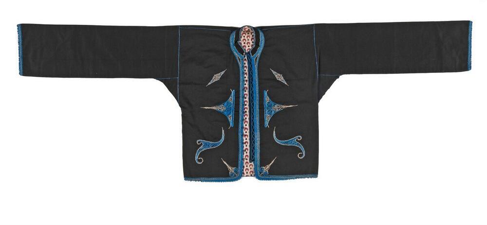 Jas met blauw zijden soutache