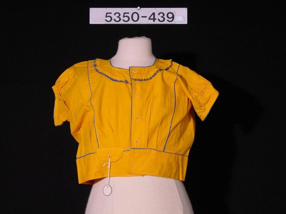 Vrouwen of meisjesblouse, met korte mouwen
