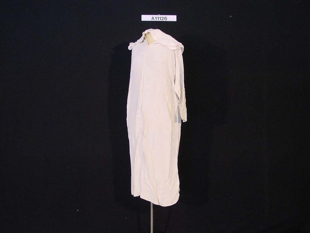 Wit zijden mannenoverkleed met capuchon