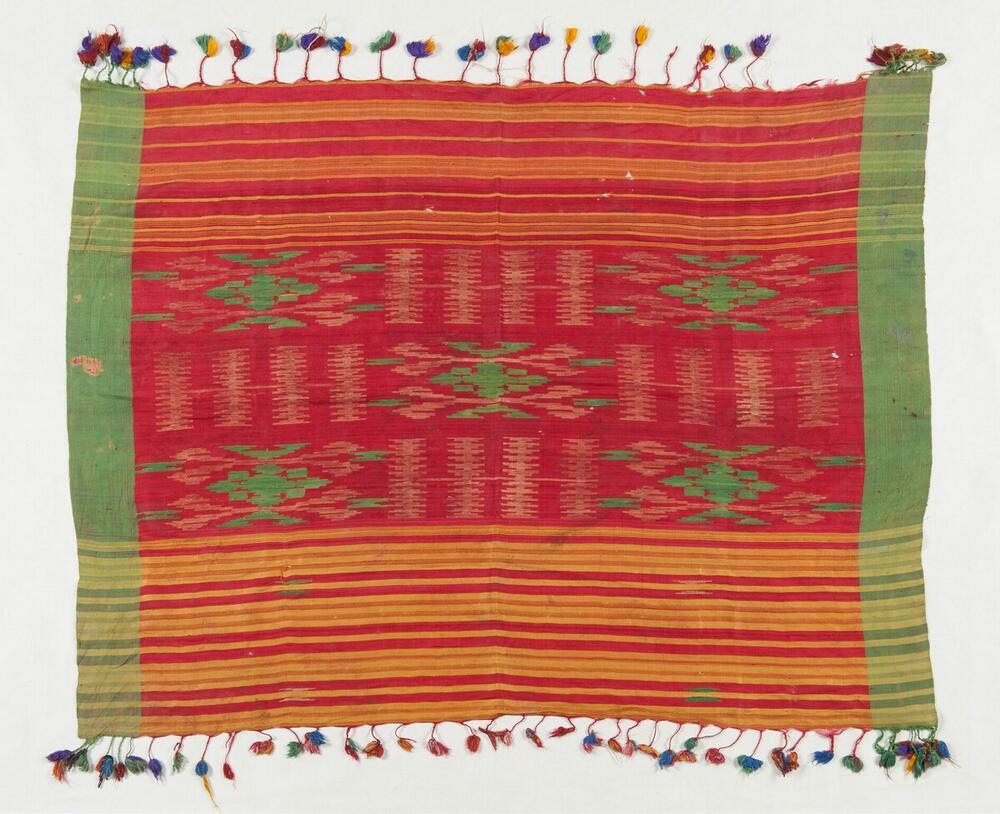 Zijden hoofddoek met ingeweven patronen