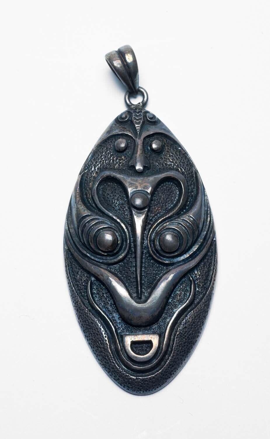 Ovale zilveren hanger