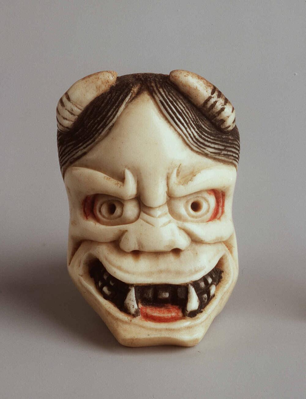 Masker netsuke