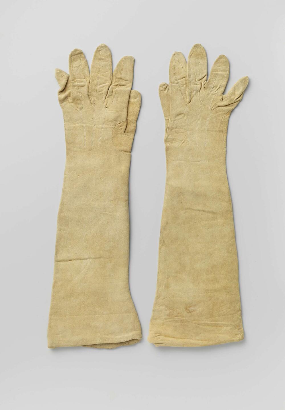 Rechterhandschoen van naturel zeemleer