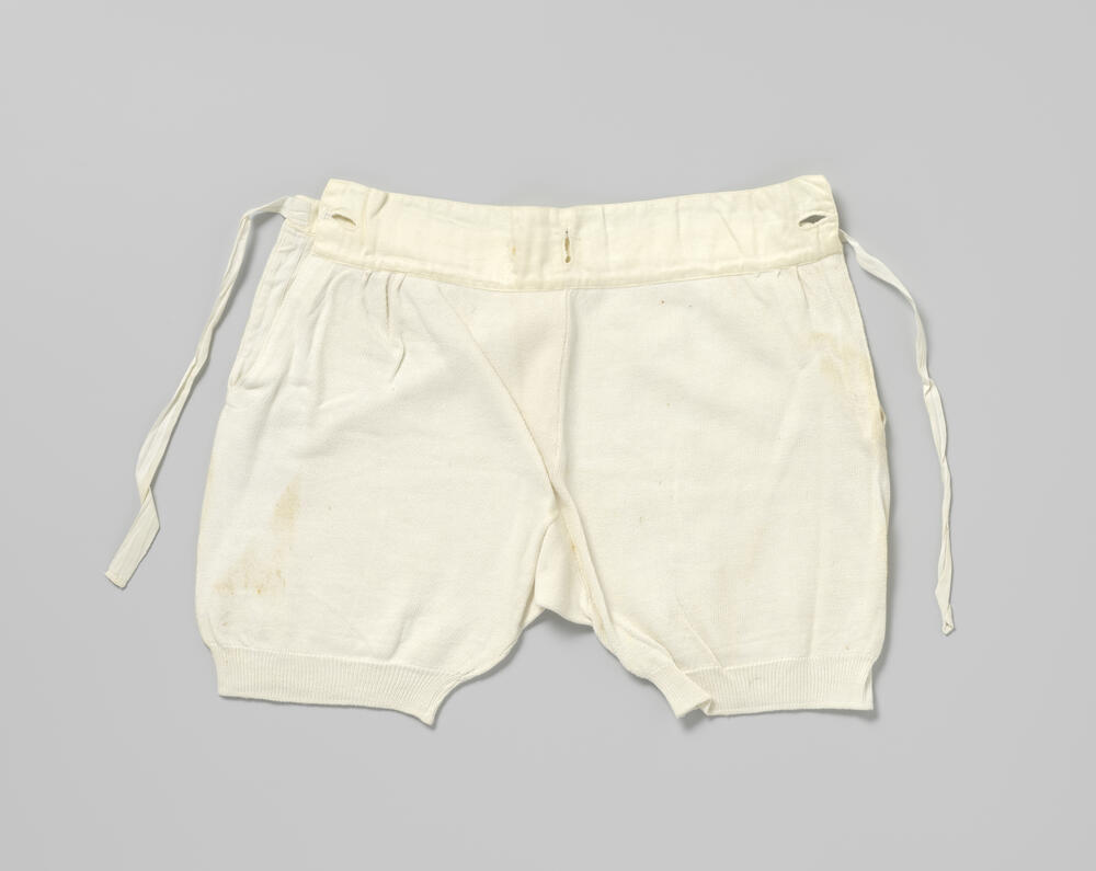 Witte katoenen onderbroek met korte pijpen voor kind